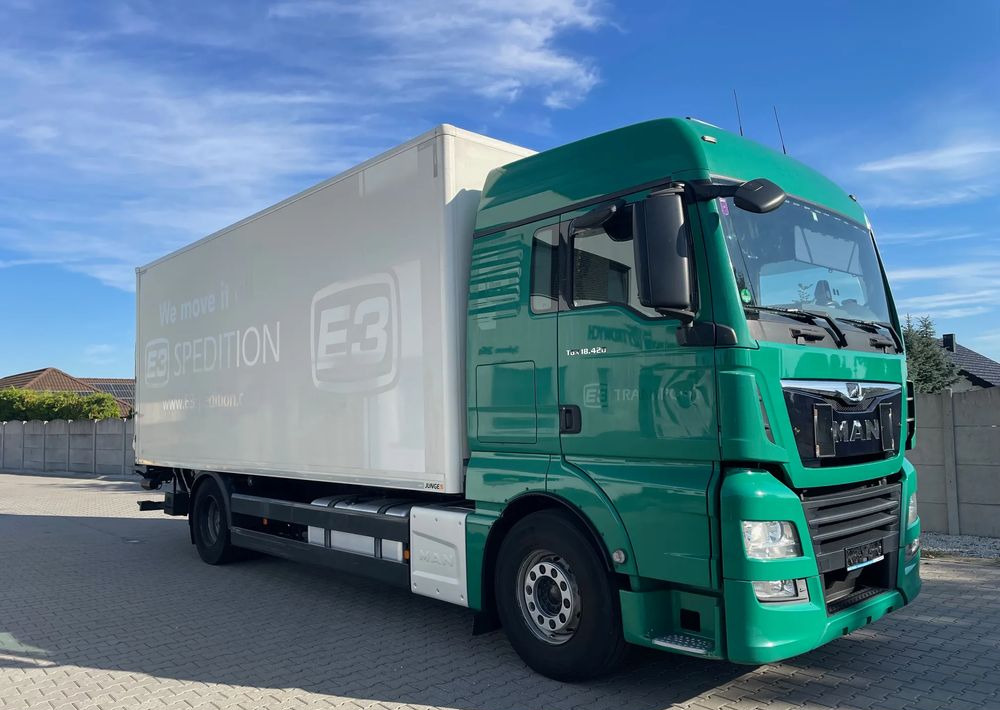 MAN TGX 18.420/ KONTENER 7,2m - Грузовик с закрытым кузовом: фото 4 MAN TGX 18.420/ KONTENER 7,2m - Грузовик с закрытым кузовом: фото 4