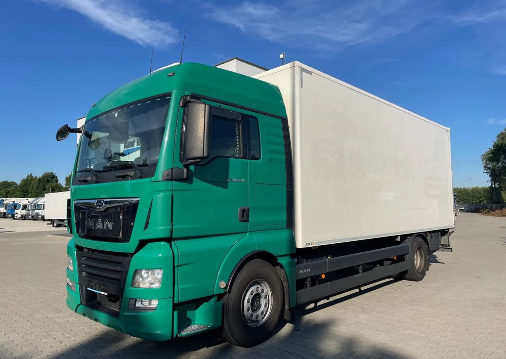 MAN TGX 18.420/ KONTENER 7,2m - Грузовик с закрытым кузовом: фото 2 MAN TGX 18.420/ KONTENER 7,2m - Грузовик с закрытым кузовом: фото 2
