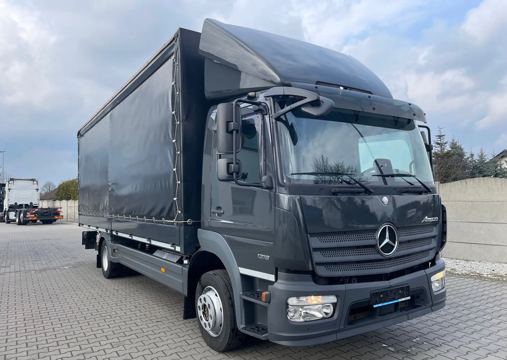 Mercedes-Benz 1218 - Тентованный грузовик: фото 4 Mercedes-Benz 1218 - Тентованный грузовик: фото 4