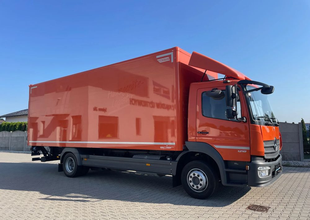 Mercedes-Benz ATEGO 1218 - Грузовик с закрытым кузовом: фото 5 Mercedes-Benz ATEGO 1218 - Грузовик с закрытым кузовом: фото 5