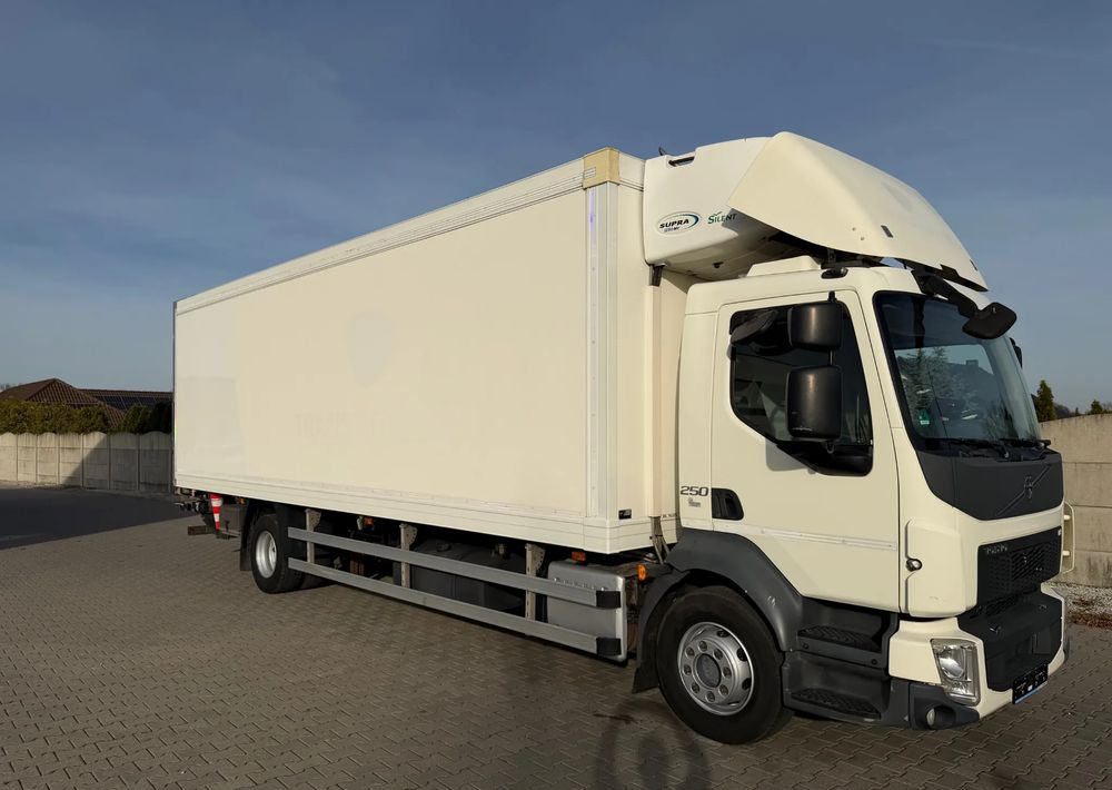 Volvo FL 16.250/ 19 PALET/ Ładownośc 6 ton/ na poduszkach! - Рефрижератор: фото 5 Volvo FL 16.250/ 19 PALET/ Ładownośc 6 ton/ na poduszkach! - Рефрижератор: фото 5