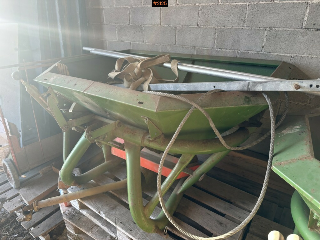 Fertilizer spreader - Разбрасыватель удобрений: фото 3 Fertilizer spreader - Разбрасыватель удобрений: фото 3