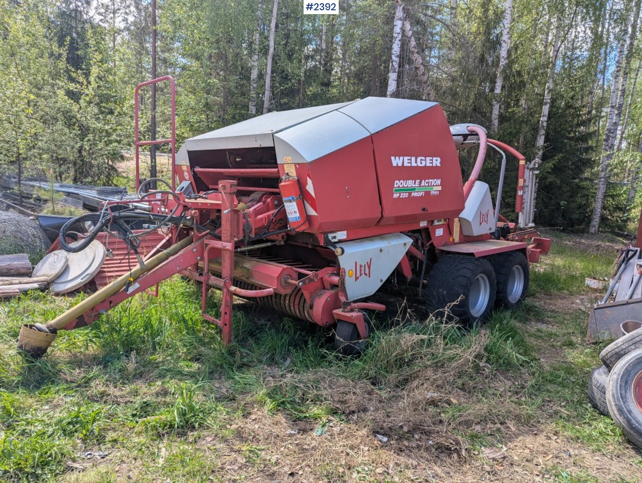 Round baler / Combination baler Welger double action 220 profi - Техника для сенозаготовки: фото 1 Round baler / Combination baler Welger double action 220 profi - Техника для сенозаготовки: фото 1