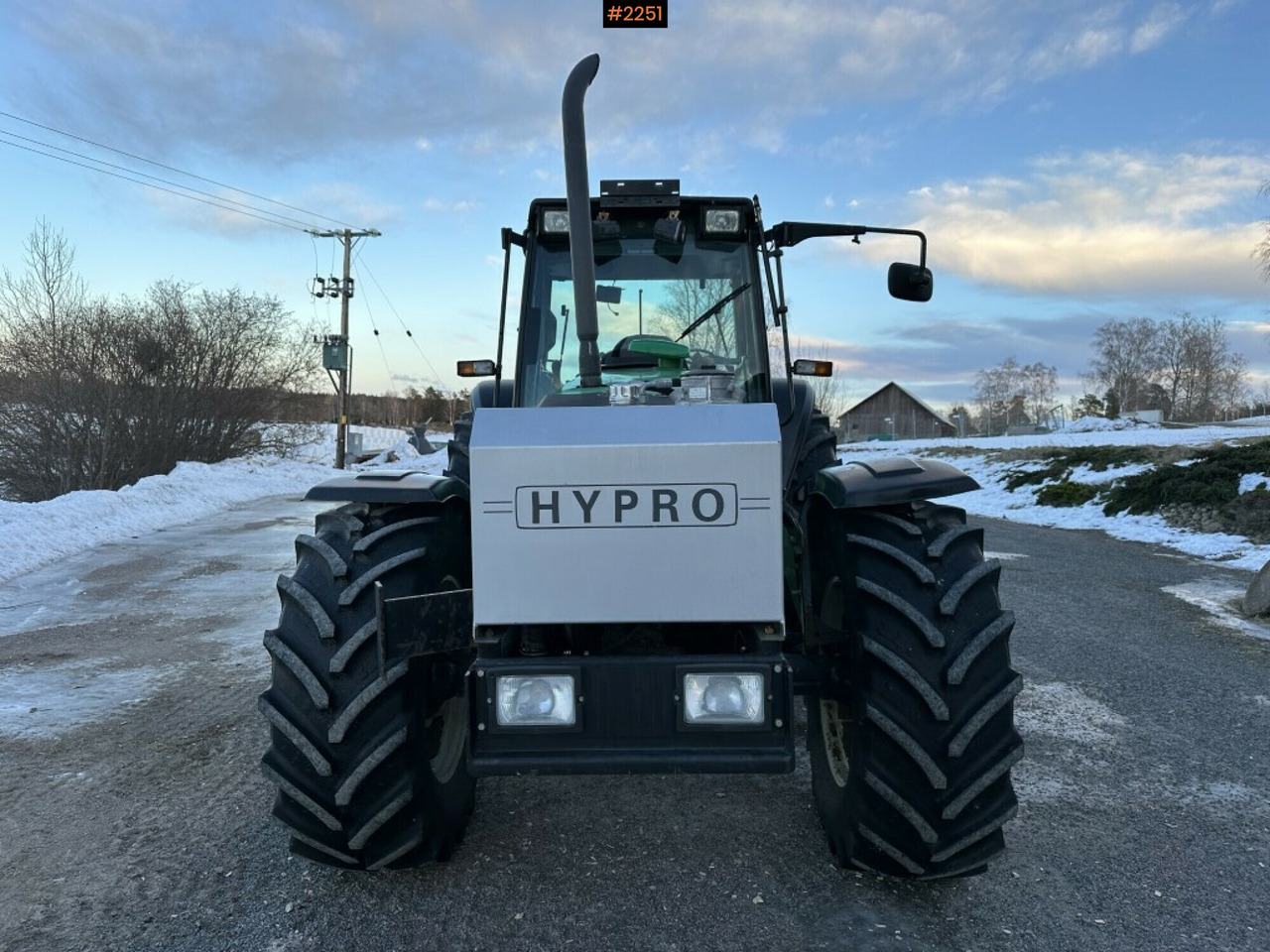 Трактор Valtra X110 waiststeering tractor with twintrac: фото 8