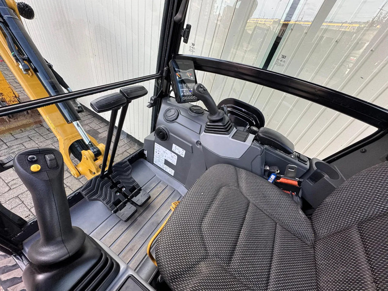 Мини-экскаватор Caterpillar 301.8 NextGen: фото 13 Мини-экскаватор Caterpillar 301.8 NextGen: фото 13