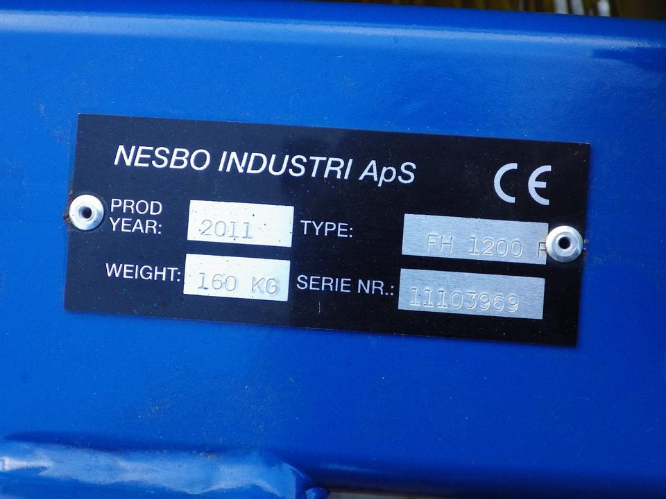 Front Kehrmaschine  vollhydraulisch 1200NESBO ISEKI  (2200 netto) - Щетка: фото 5 Front Kehrmaschine  vollhydraulisch 1200NESBO ISEKI  (2200 netto) - Щетка: фото 5