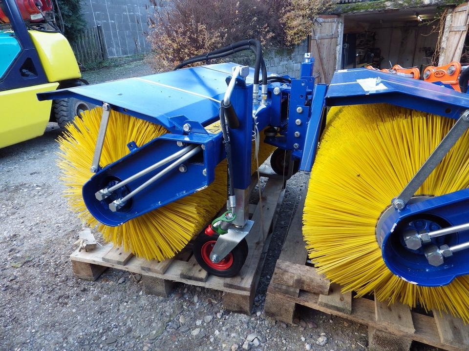 Front Kehrmaschine  vollhydraulisch 1200NESBO ISEKI  (2200 netto) - Щетка: фото 4 Front Kehrmaschine  vollhydraulisch 1200NESBO ISEKI  (2200 netto) - Щетка: фото 4