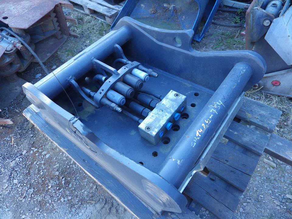 SchraubAdapterPlatte OQ80 OilQuick 80 - Сцепное устройство: фото 1 SchraubAdapterPlatte OQ80 OilQuick 80 - Сцепное устройство: фото 1