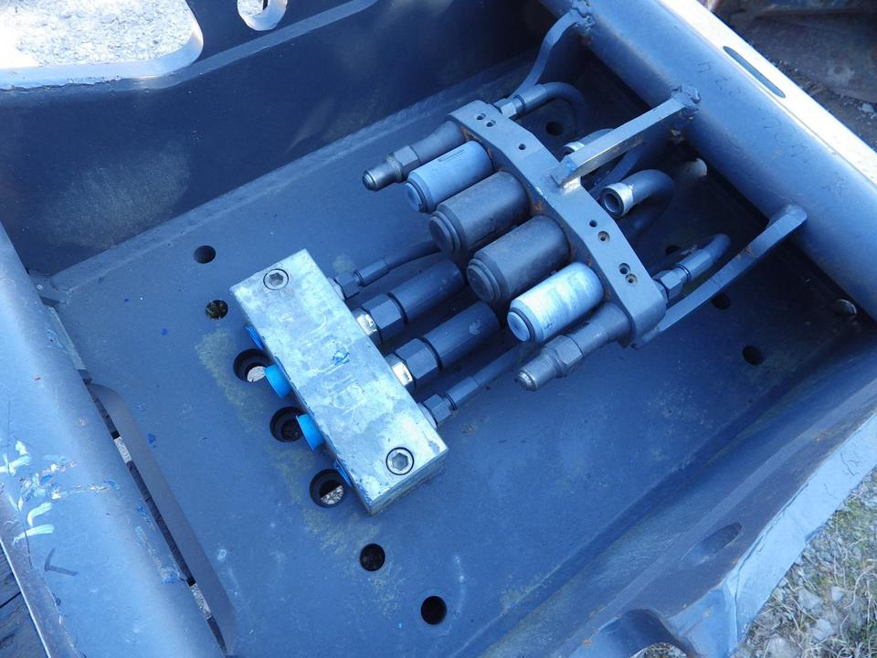 SchraubAdapterPlatte OQ80 OilQuick 80 - Сцепное устройство: фото 3 SchraubAdapterPlatte OQ80 OilQuick 80 - Сцепное устройство: фото 3