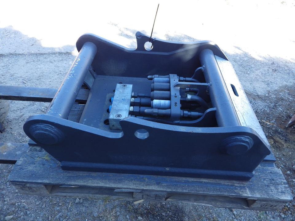 SchraubAdapterPlatte OQ80 OilQuick 80 - Сцепное устройство: фото 5 SchraubAdapterPlatte OQ80 OilQuick 80 - Сцепное устройство: фото 5