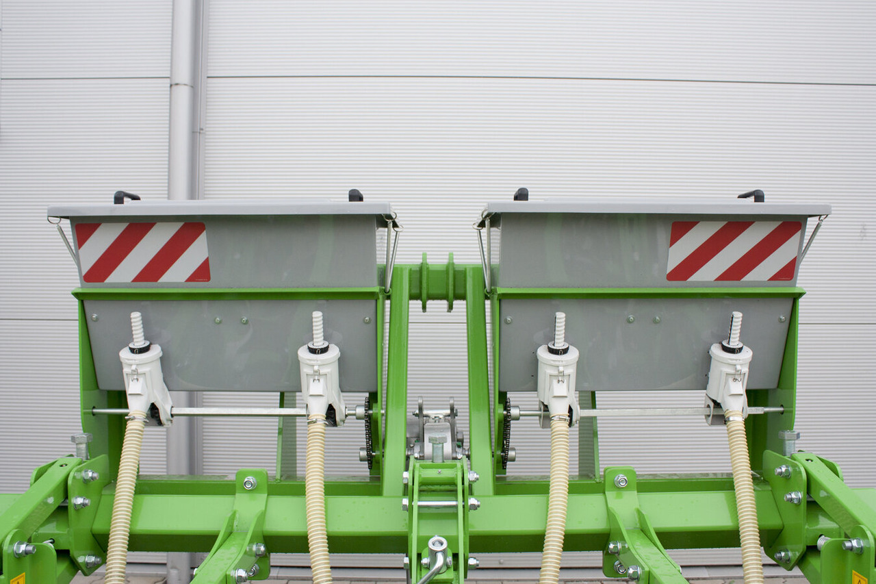 BOMET FERTILISEUR LIQUIDE POUR BINEUSE P 470 W - 4 RANGS NEMBUS - Техника для внесения удобрений: фото 1 BOMET FERTILISEUR LIQUIDE POUR BINEUSE P 470 W - 4 RANGS NEMBUS - Техника для внесения удобрений: фото 1