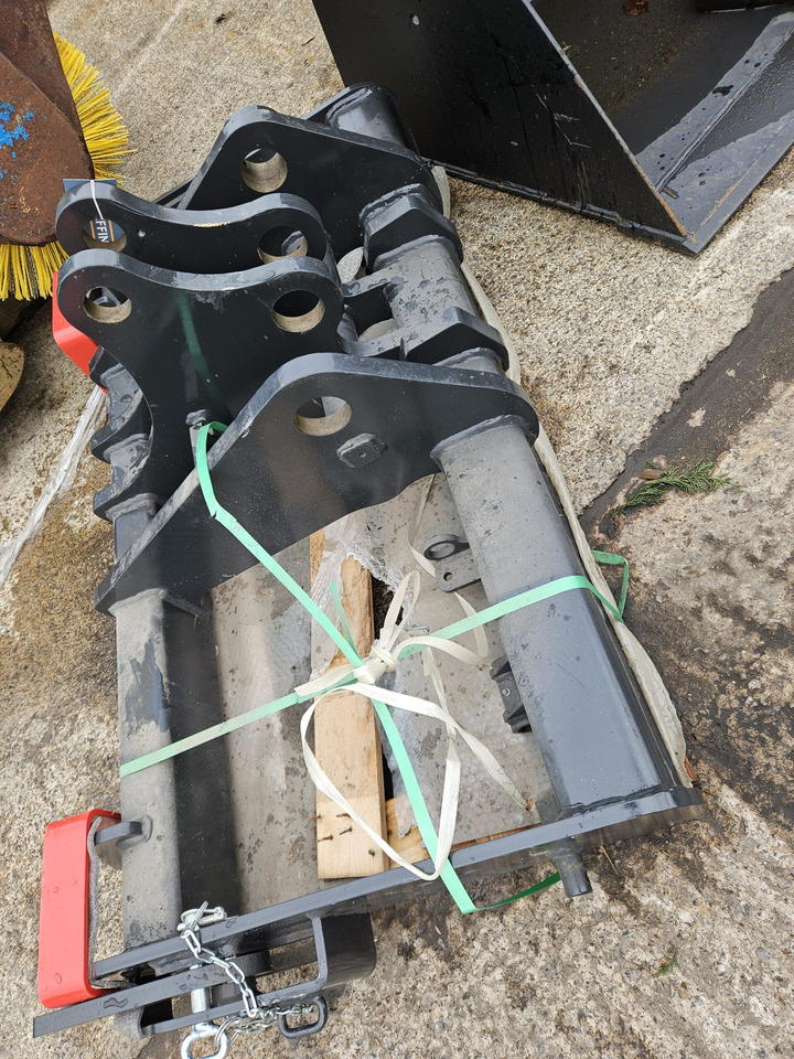 JCB Headstock carriage for Bobcat/MF Handler - Навесное оборудование для Телескопических погрузчиков: фото 1 JCB Headstock carriage for Bobcat/MF Handler - Навесное оборудование для Телескопических погрузчиков: фото 1