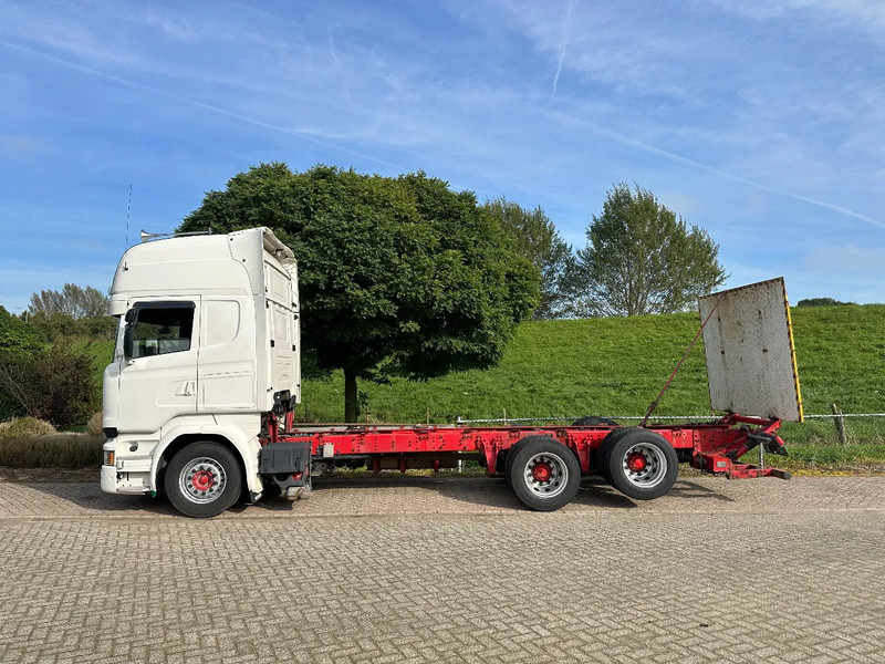 Scania R730 V8 FULL AIR-6X2-RETARDER- EUR6- - Грузовик-шасси: фото 2 Scania R730 V8 FULL AIR-6X2-RETARDER- EUR6- - Грузовик-шасси: фото 2