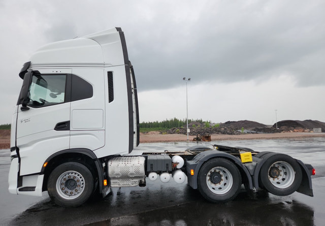 Iveco S-Way 570 6x2 - Тягач: фото 2 Iveco S-Way 570 6x2 - Тягач: фото 2