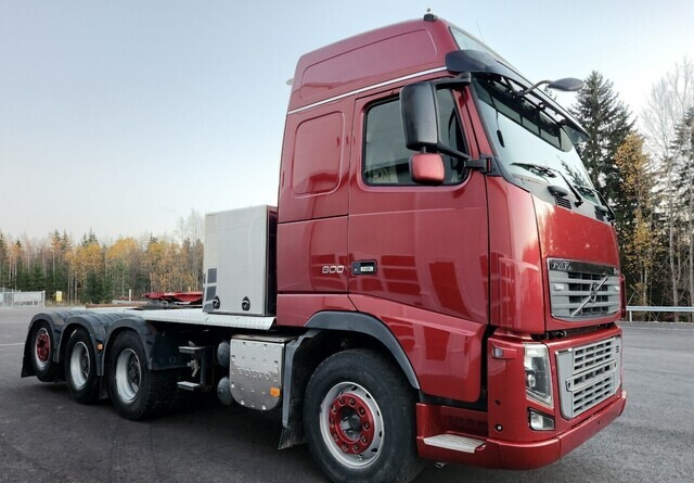 Volvo FH16 600 8x4 - Тягач: фото 5 Volvo FH16 600 8x4 - Тягач: фото 5