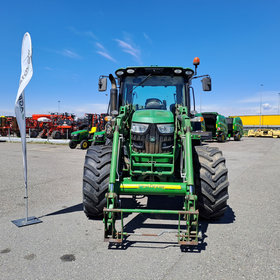 JOHN DEERE 6125R - Трактор: фото 3 JOHN DEERE 6125R - Трактор: фото 3