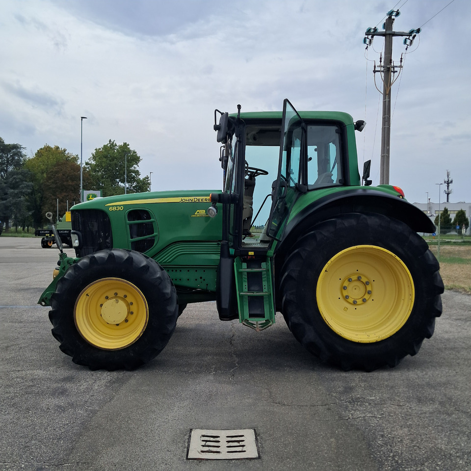 JOHN DEERE 6830 Premium - Трактор: фото 3 JOHN DEERE 6830 Premium - Трактор: фото 3