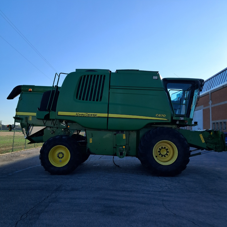 Зерноуборочный комбайн JOHN DEERE C670: фото 6 Зерноуборочный комбайн JOHN DEERE C670: фото 6