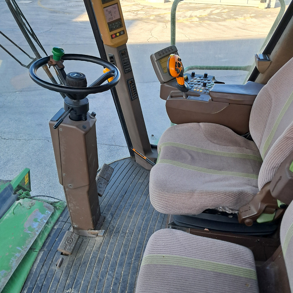 Зерноуборочный комбайн JOHN DEERE C670: фото 10 Зерноуборочный комбайн JOHN DEERE C670: фото 10