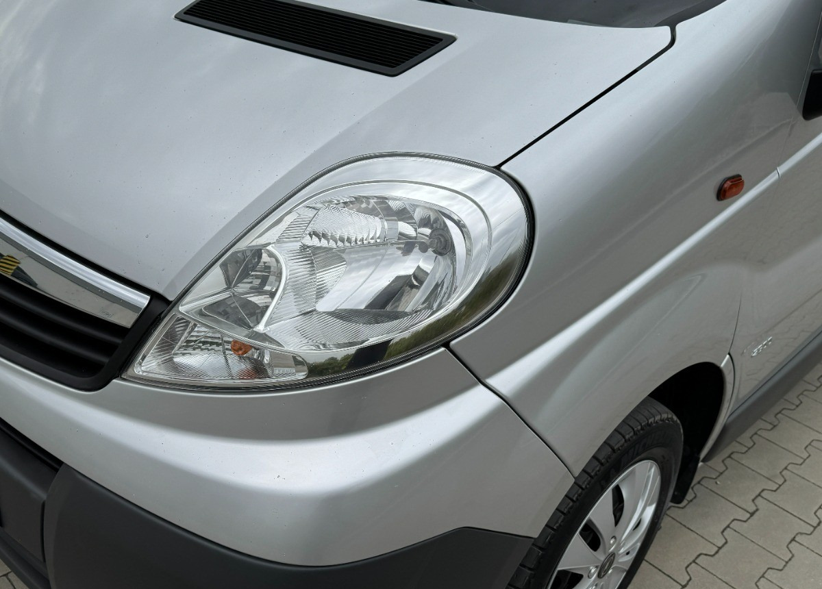 Цельнометаллический фургон Opel Vivaro 2.0 DCI 115KM 2013 Rok SERWISOWANY Bezwypadkowy Super Stan: фото 10 Цельнометаллический фургон Opel Vivaro 2.0 DCI 115KM 2013 Rok SERWISOWANY Bezwypadkowy Super Stan: фото 10