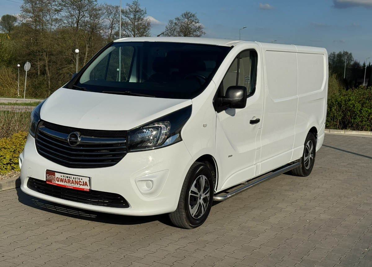 Opel Vivaro L2H1 LONG Zderzak listwy kolor Klimatyzacja Sprowadzony BRUTTO CENA - Цельнометаллический фургон: фото 2 Opel Vivaro L2H1 LONG Zderzak listwy kolor Klimatyzacja Sprowadzony BRUTTO CENA - Цельнометаллический фургон: фото 2