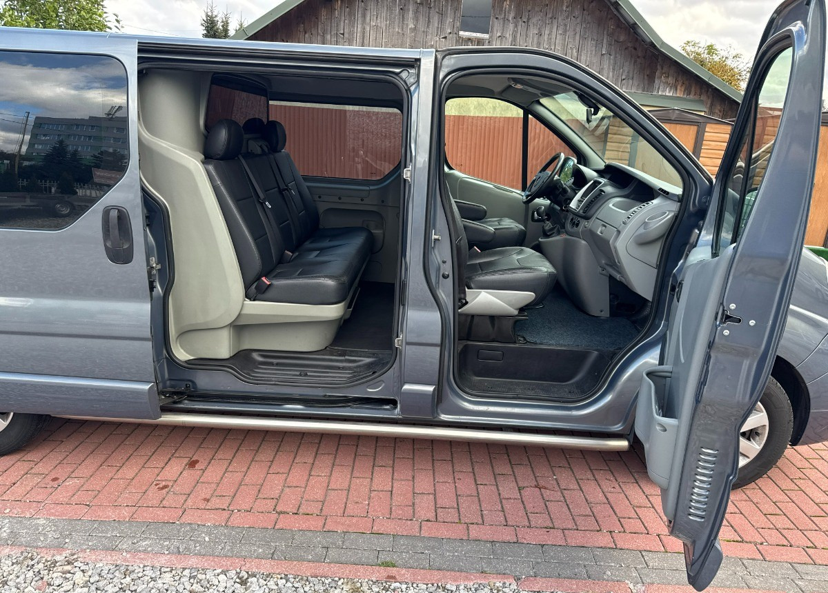 Opel Vivaro LONG 2.5 150KM Brygadówka Brygada Bezwypadkowy Super Stan FV23 - Грузопассажирский фургон: фото 5 Opel Vivaro LONG 2.5 150KM Brygadówka Brygada Bezwypadkowy Super Stan FV23 - Грузопассажирский фургон: фото 5