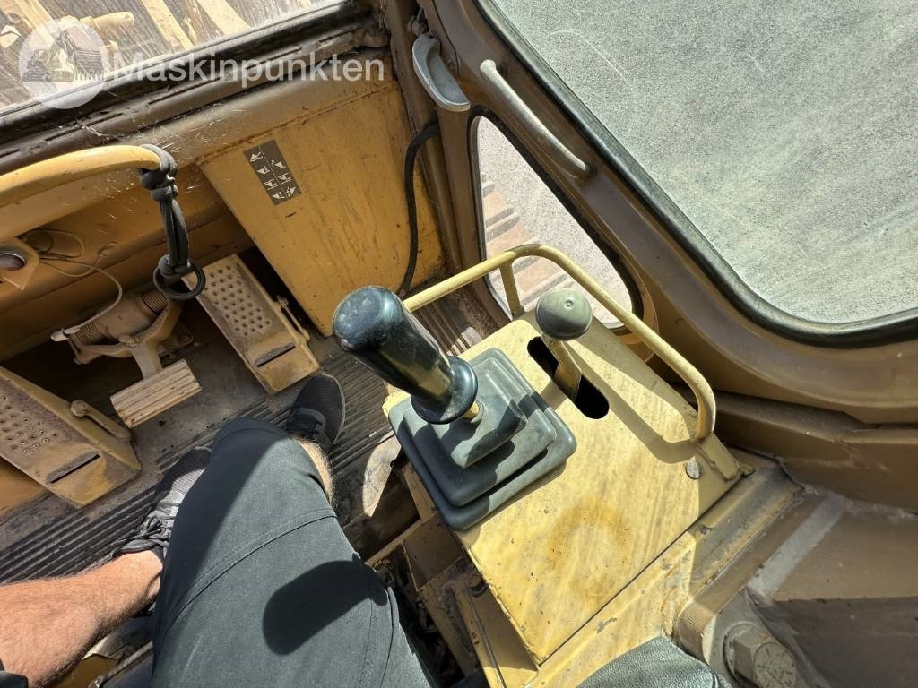 Гусеничный погрузчик CAT 973 C LGP: фото 16