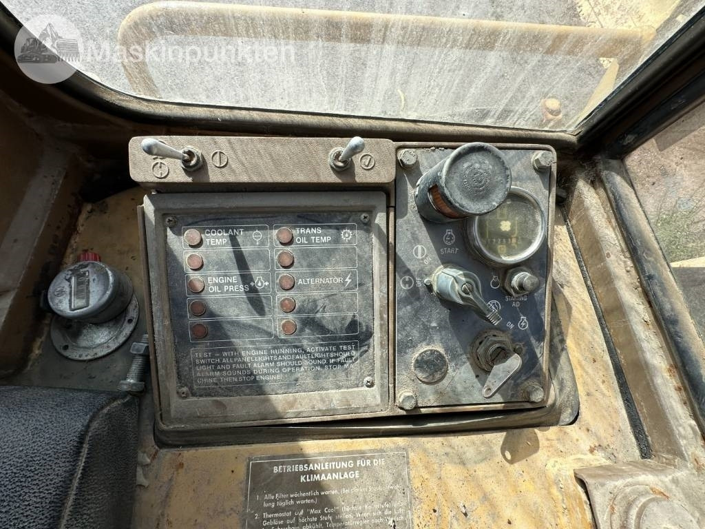 Гусеничный погрузчик CAT 973 C LGP: фото 21