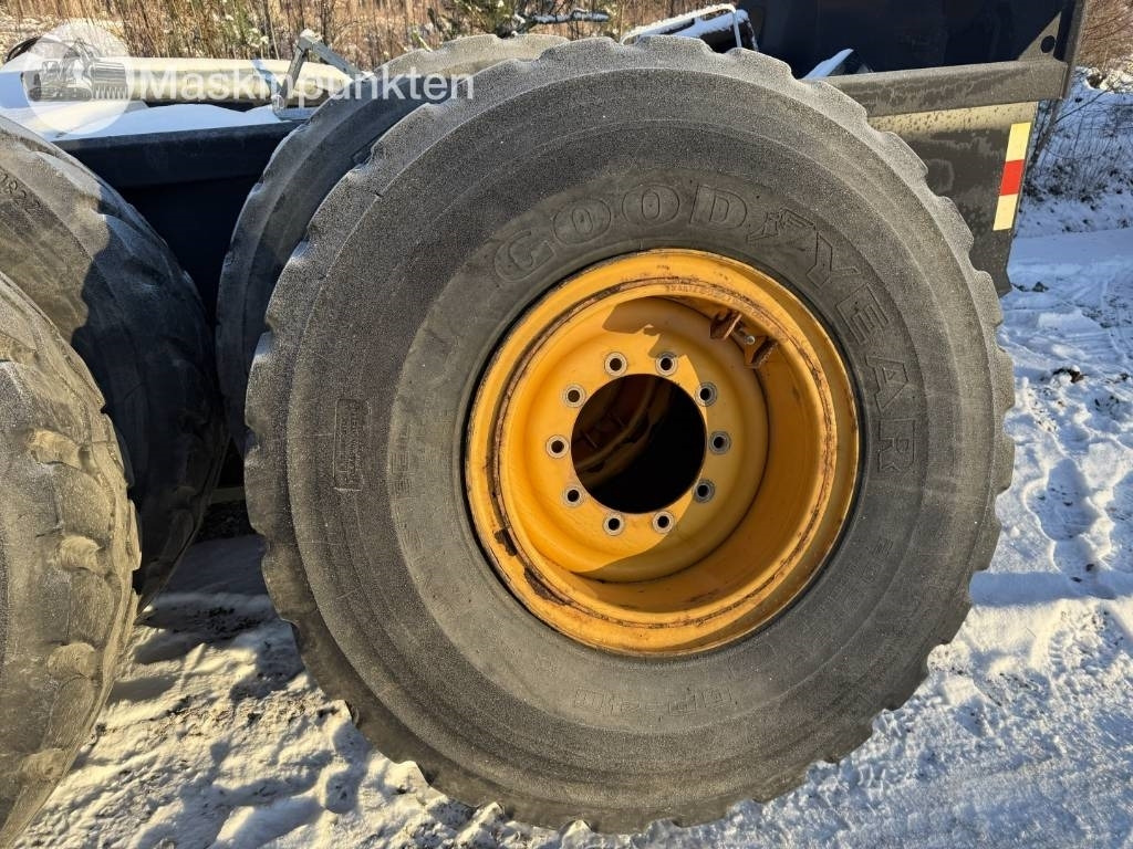 Goodyear GP-40 Däck med fälg till hjullastare - Шина для Строительной техники: фото 3 Goodyear GP-40 Däck med fälg till hjullastare - Шина для Строительной техники: фото 3
