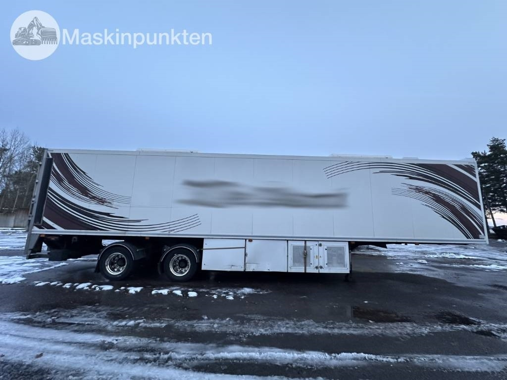 Hatchtech S2 HatchTraveller citytrailer - Полуприцеп для перевозки животных: фото 4 Hatchtech S2 HatchTraveller citytrailer - Полуприцеп для перевозки животных: фото 4