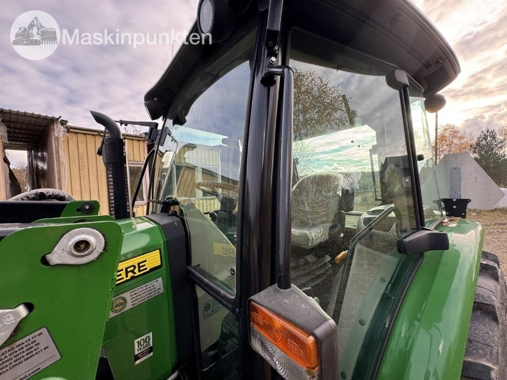Трактор John Deere 5075 E: фото 36