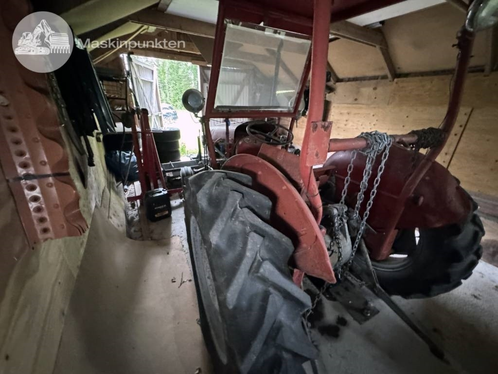 Massey Ferguson 35 - Трактор: фото 4 Massey Ferguson 35 - Трактор: фото 4