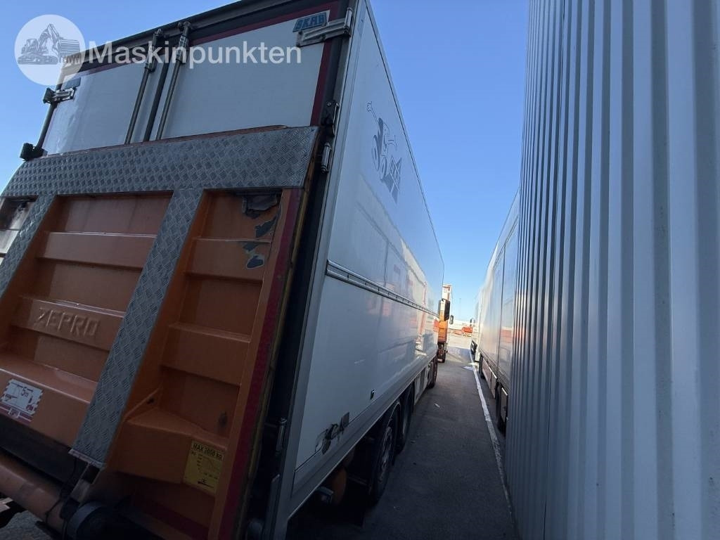 Mercedes-Benz Actros 2551 - Рефрижератор: фото 4 Mercedes-Benz Actros 2551 - Рефрижератор: фото 4