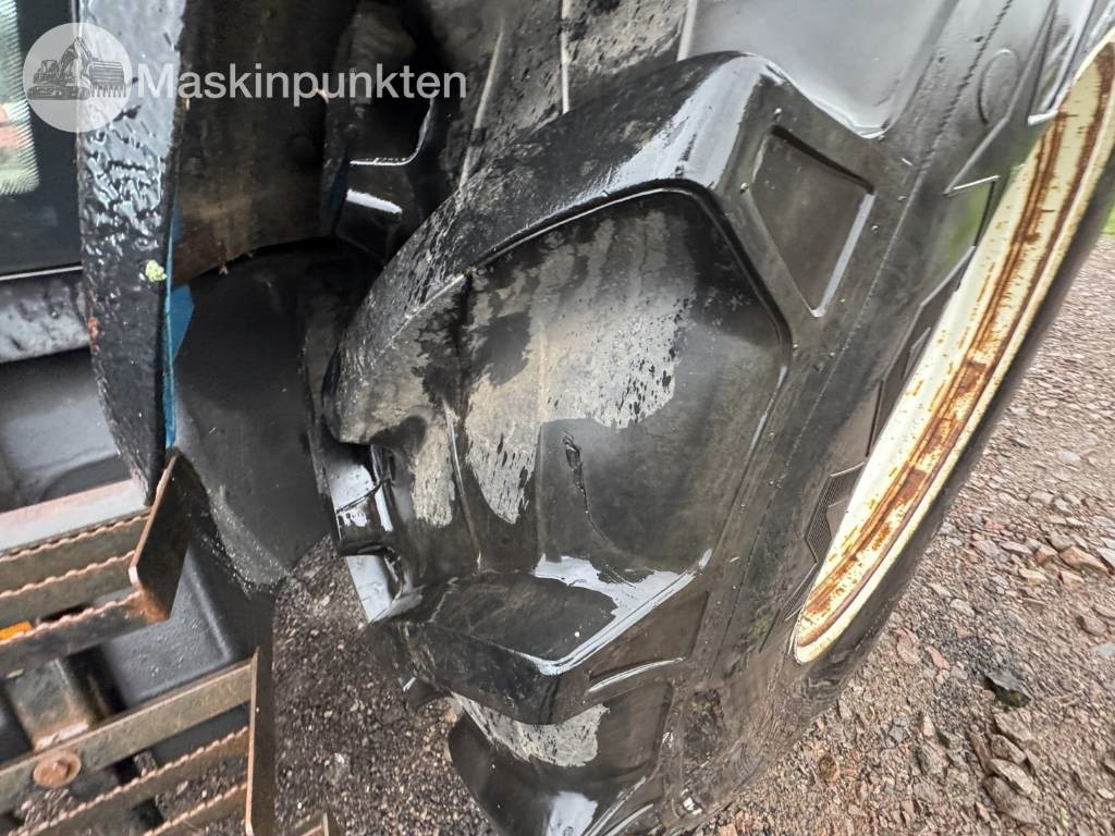 New Holland 8560  - Трактор: фото 4 New Holland 8560  - Трактор: фото 4