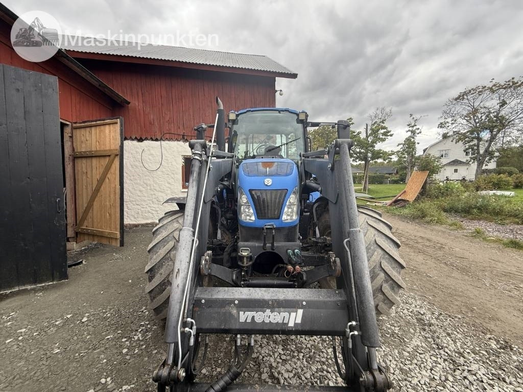 New Holland T 5.95 - Трактор: фото 2 New Holland T 5.95 - Трактор: фото 2
