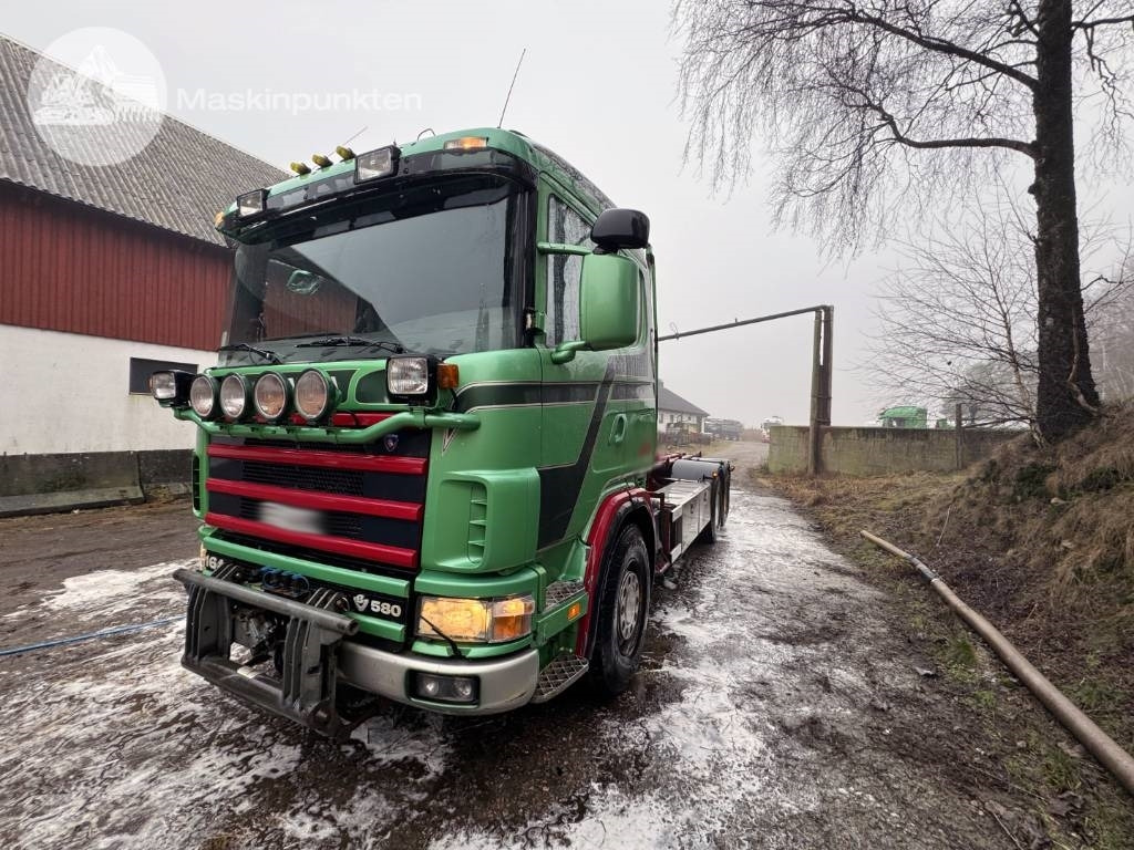 Scania R 164-580 - Крюковой мультилифт: фото 1 Scania R 164-580 - Крюковой мультилифт: фото 1