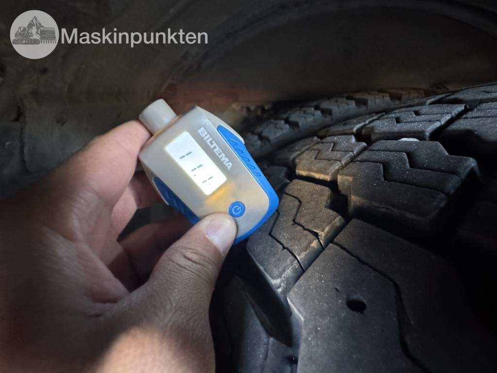 Портальный бункеровоз Scania R 560 LB: фото 11