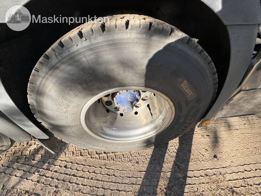 Портальный бункеровоз Scania R 560 LB: фото 20