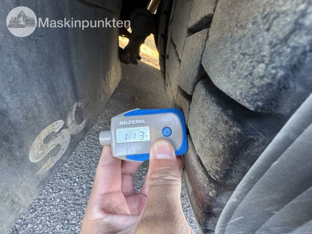 Портальный бункеровоз Scania R 560 LB: фото 13