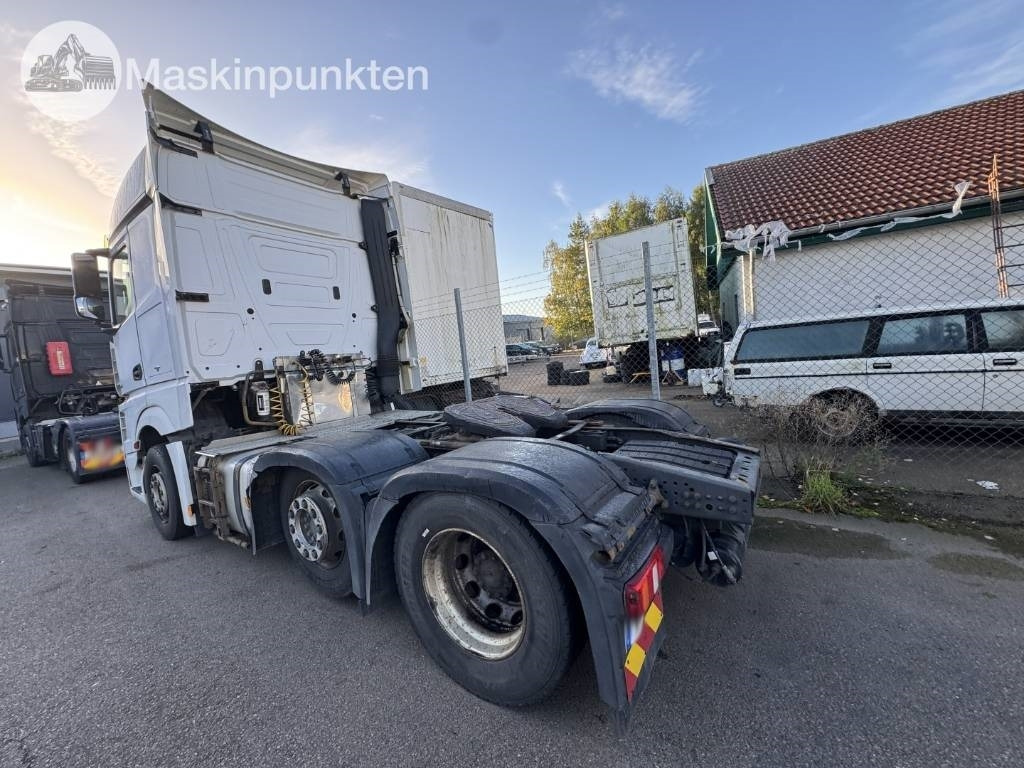 Mercedes-Benz Actros 963-4-D - Тягач: фото 2 Mercedes-Benz Actros 963-4-D - Тягач: фото 2