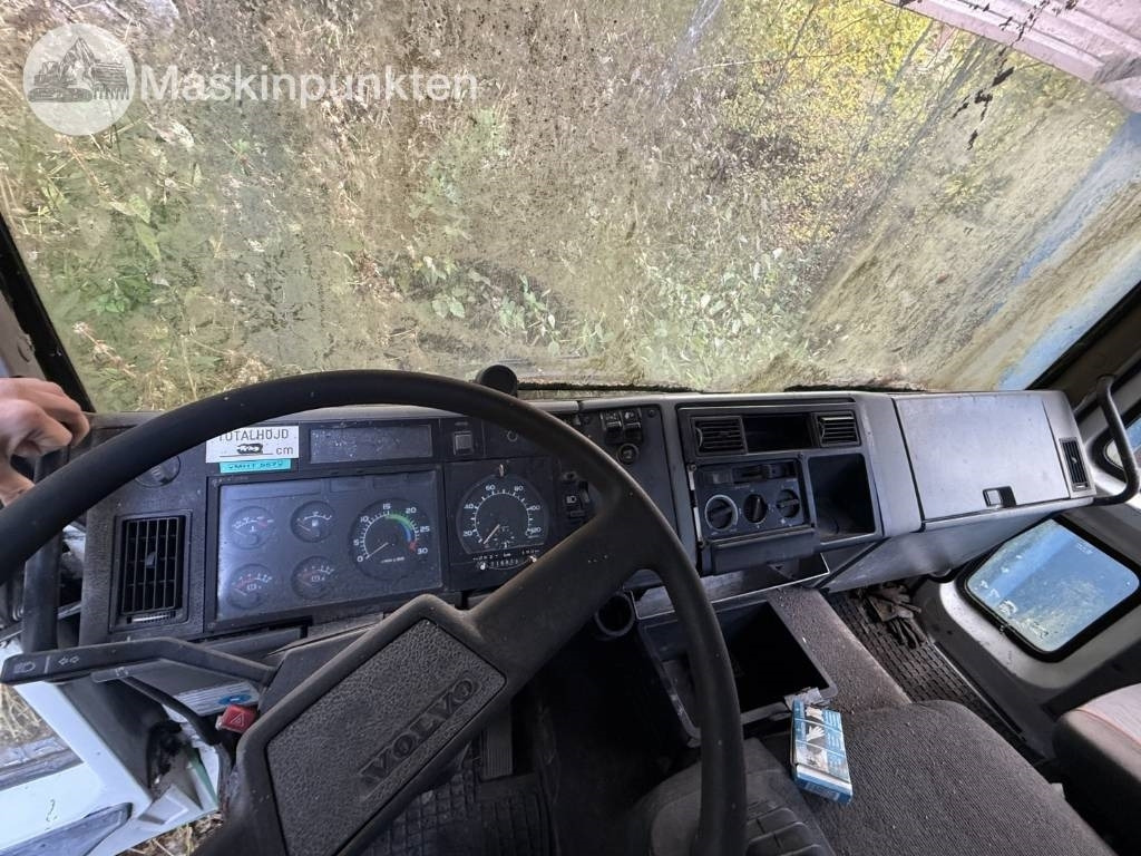 Самосвал Volvo FL 611: фото 48
