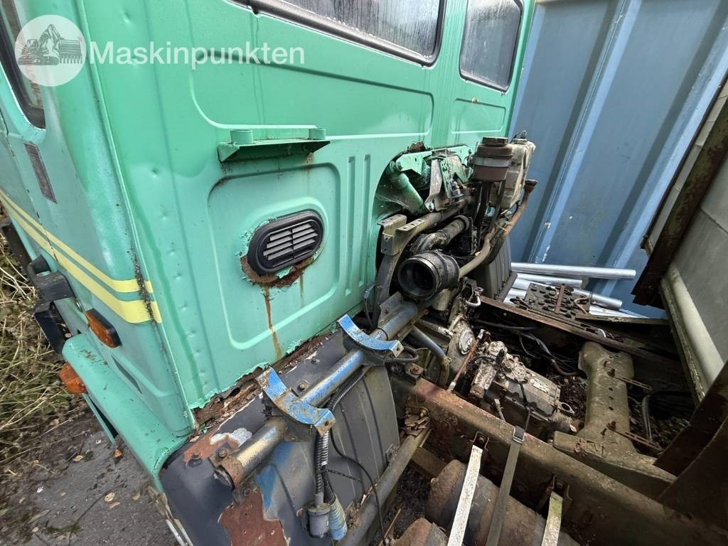 Самосвал Volvo FL 611: фото 36