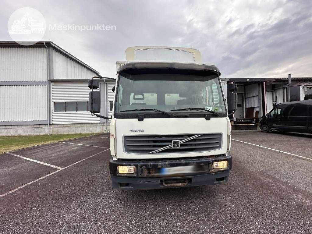 Volvo FL 612 - Грузовик с закрытым кузовом: фото 3 Volvo FL 612 - Грузовик с закрытым кузовом: фото 3