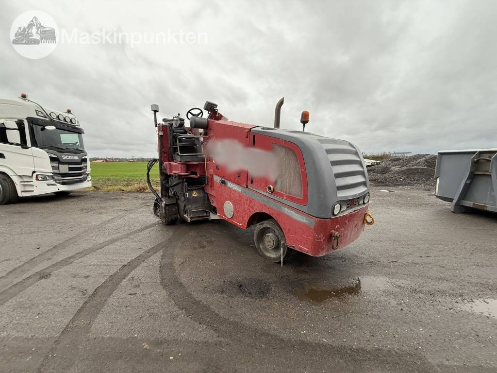 Wirtgen W 100 - Дорожная фреза: фото 1 Wirtgen W 100 - Дорожная фреза: фото 1