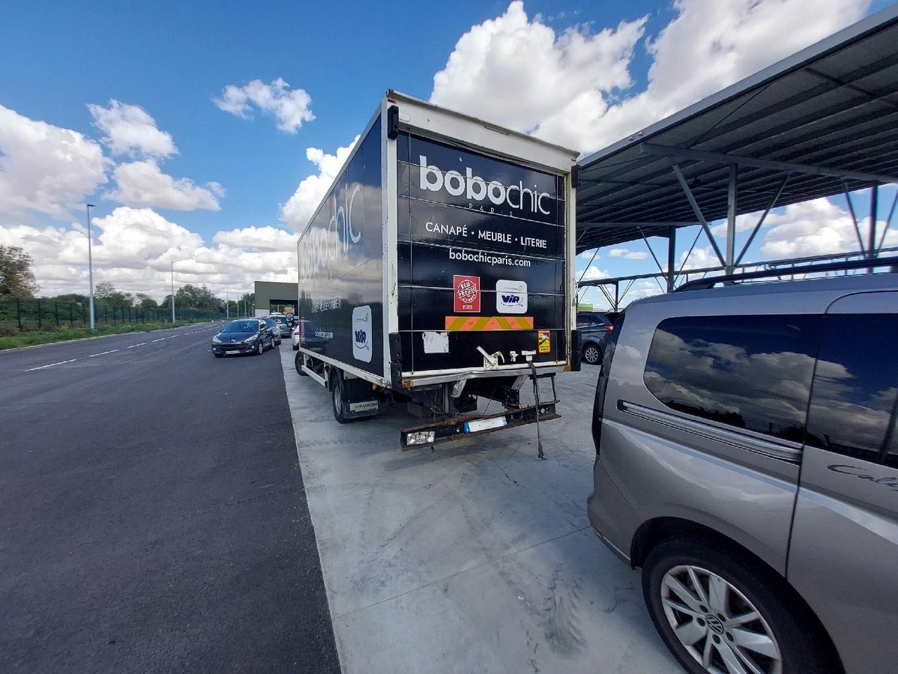 IVECO PORTEUR 65C14N - Фургон с закрытым кузовом: фото 5 IVECO PORTEUR 65C14N - Фургон с закрытым кузовом: фото 5