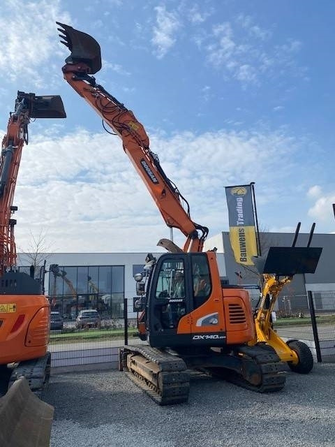 Doosan DX140LCR-5 - Гусеничный экскаватор: фото 4 Doosan DX140LCR-5 - Гусеничный экскаватор: фото 4