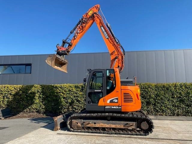 Doosan DX140LCR-5 - Гусеничный экскаватор: фото 2 Doosan DX140LCR-5 - Гусеничный экскаватор: фото 2