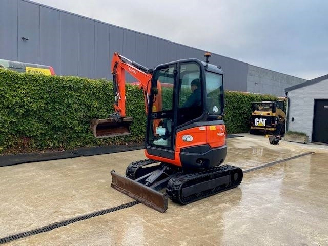 Kubota U 27-4 - Мини-экскаватор: фото 3 Kubota U 27-4 - Мини-экскаватор: фото 3