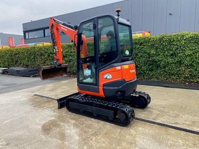 Kubota U 27-4 - Мини-экскаватор: фото 2 Kubota U 27-4 - Мини-экскаватор: фото 2