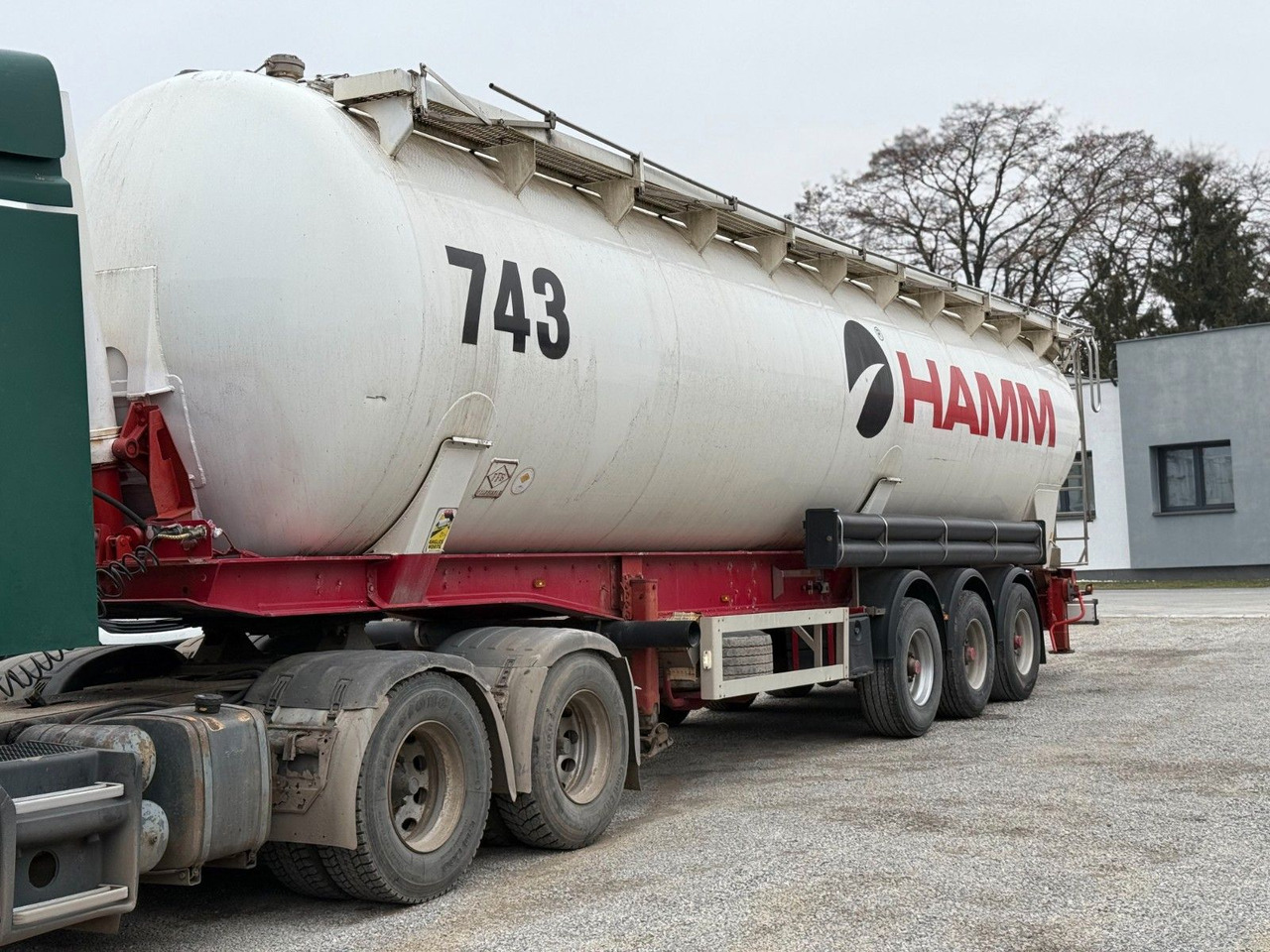 Feldbinder KIP 60.3 SILO AXLE BPW - Полуприцеп цистерна для сыпучих грузов: фото 3 Feldbinder KIP 60.3 SILO AXLE BPW - Полуприцеп цистерна для сыпучих грузов: фото 3